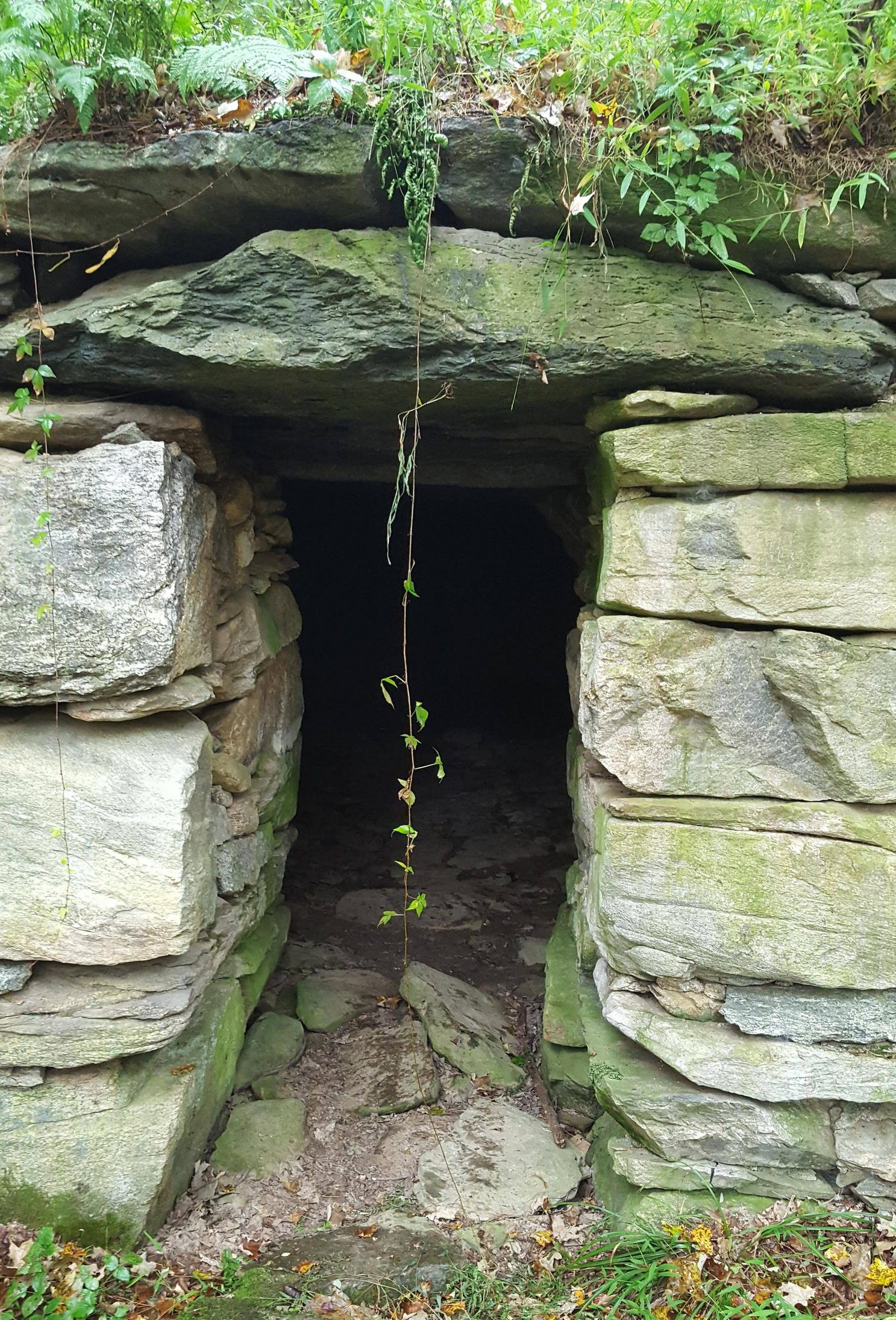 » Hiking Trail from Mead Farm to Hawk Rock Historic Environments